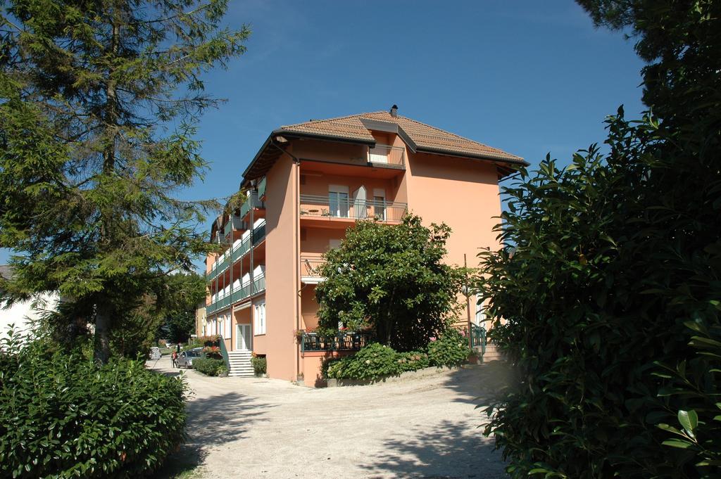 Villa Flora Levico Terme Exterior foto